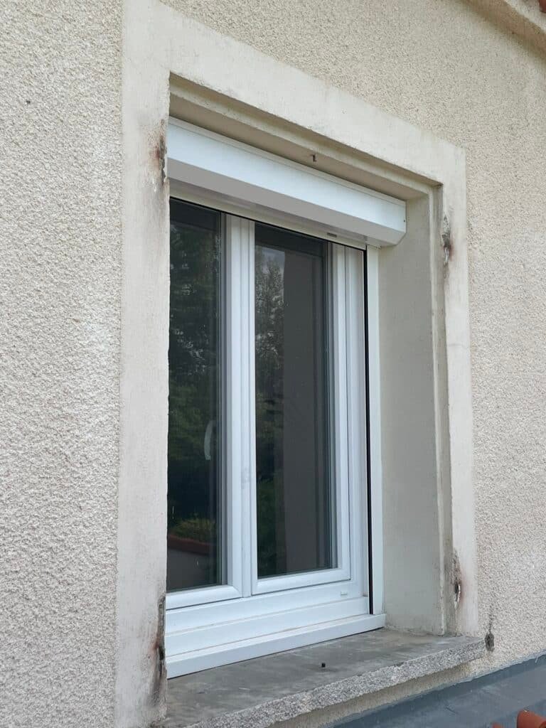 Volets roulants motorisés installés à Cambiac (31460) par GPA Automatisme. Sécurisation, isolation thermique et confort avec un système automatisé.