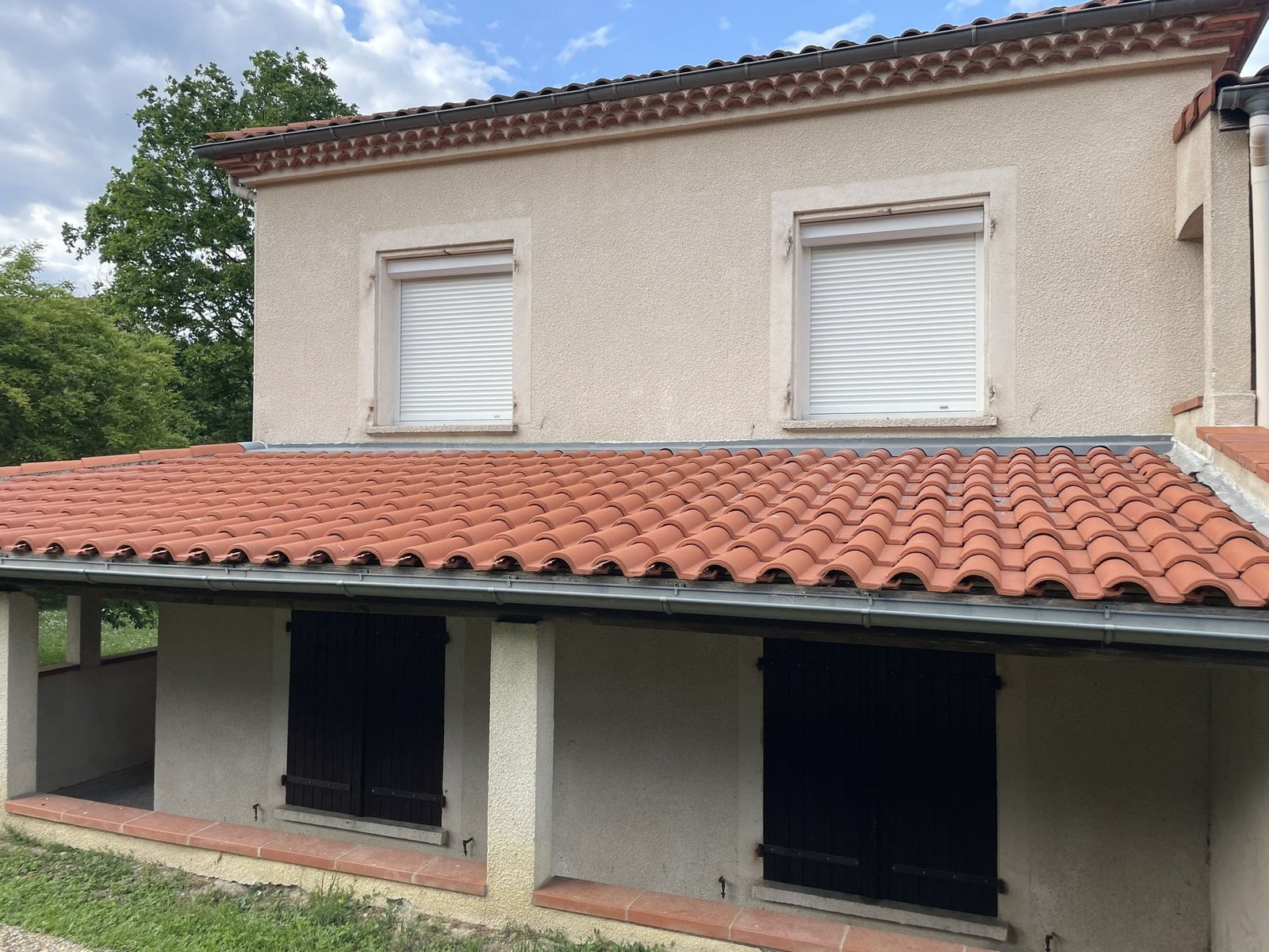 Volet roulant motorisé installé à Mascarville (31460) par GPA Automatisme. Sécurisation, isolation thermique et confort d’utilisation avec commande automatique